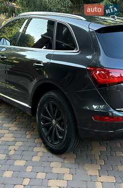 Позашляховик / Кросовер Audi Q5 2015 в 
