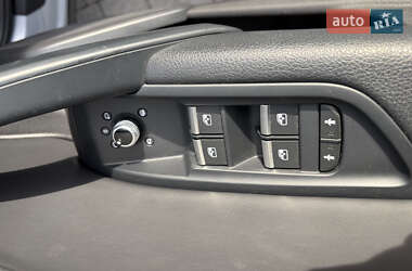 Внедорожник / Кроссовер Audi Q5 2020 в 