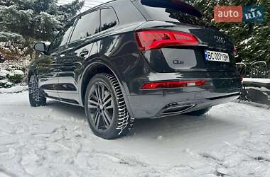 Внедорожник / Кроссовер Audi Q5 2017 в Львове