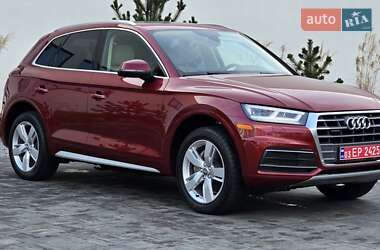 Позашляховик / Кросовер Audi Q5 2018 в Луцьку