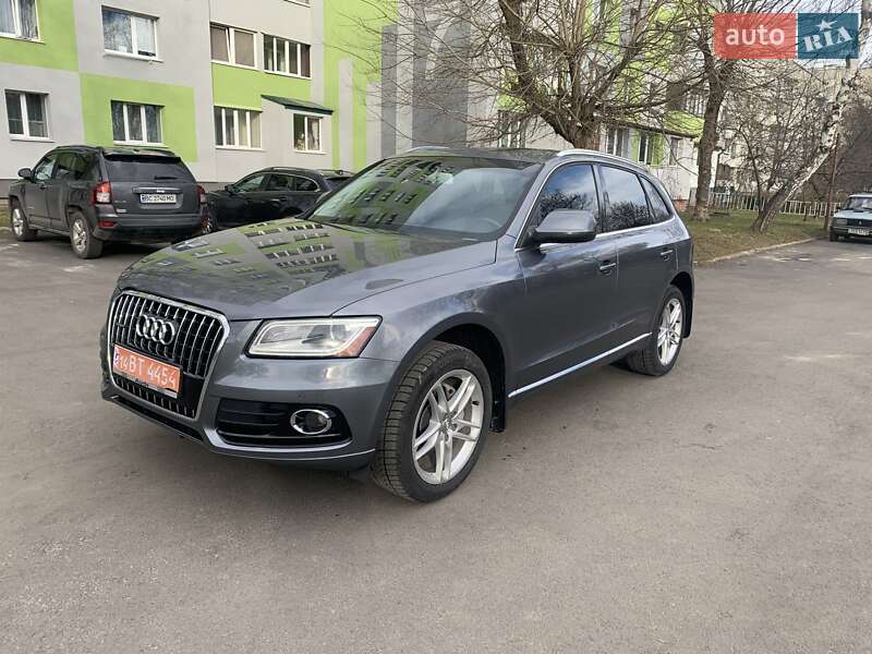 Внедорожник / Кроссовер Audi Q5 2013 в Новояворовске