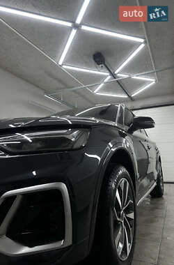 Внедорожник / Кроссовер Audi Q5 2021 в 