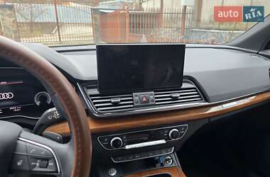 Внедорожник / Кроссовер Audi Q5 2021 в 