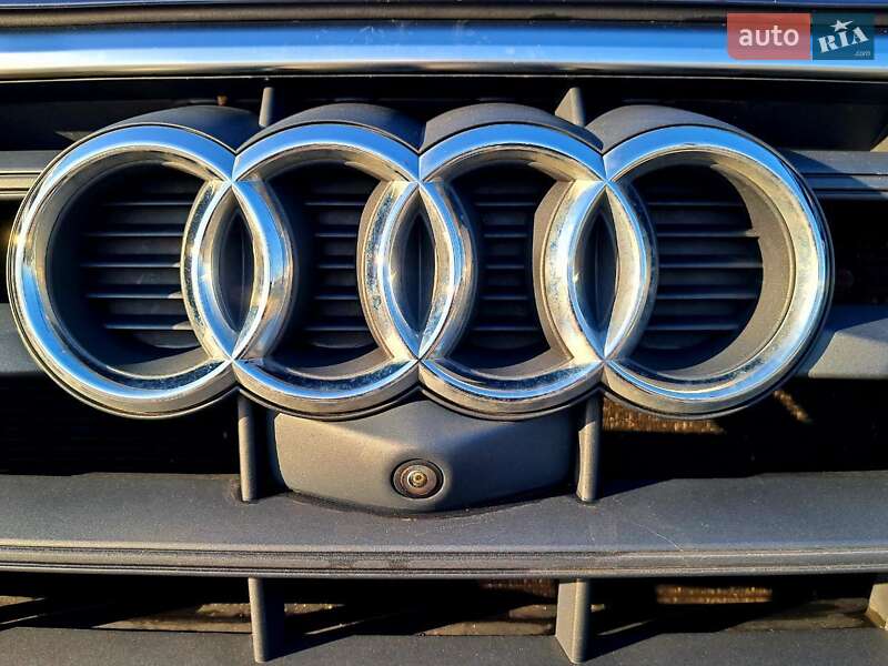 Внедорожник / Кроссовер Audi Q5 2019 в Ужгороде