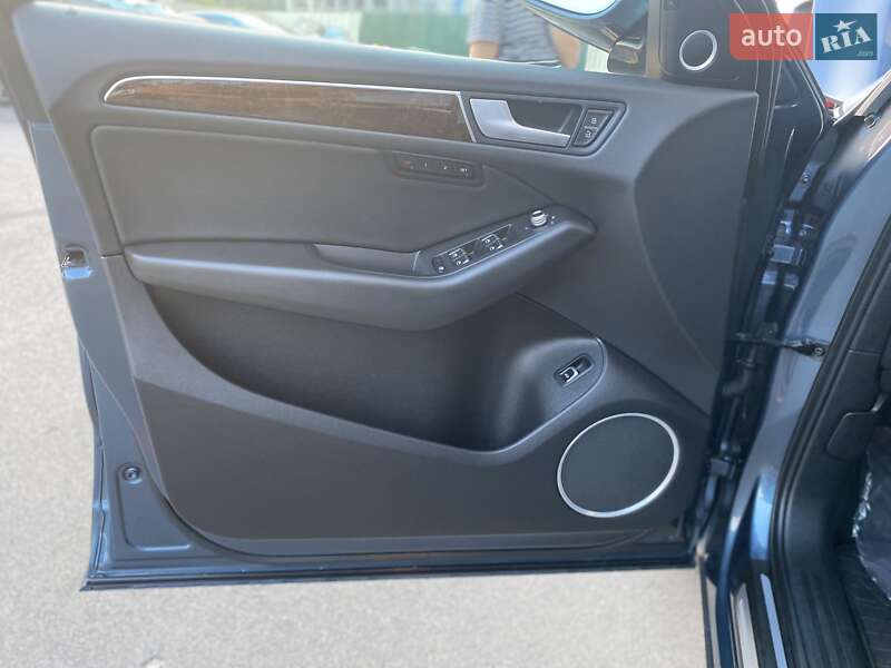 Внедорожник / Кроссовер Audi Q5 2015 в Киеве