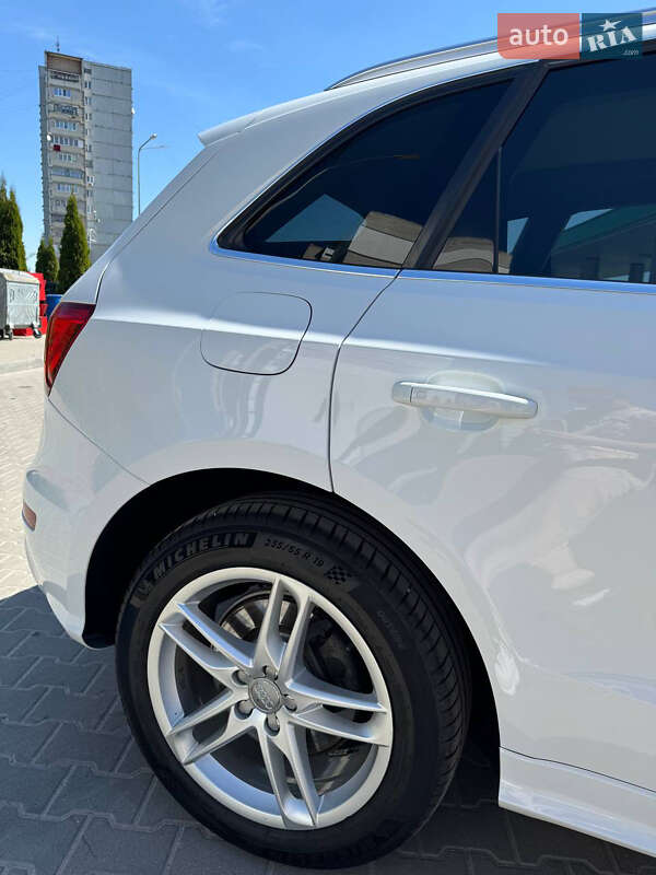 Внедорожник / Кроссовер Audi Q5 2013 в Житомире