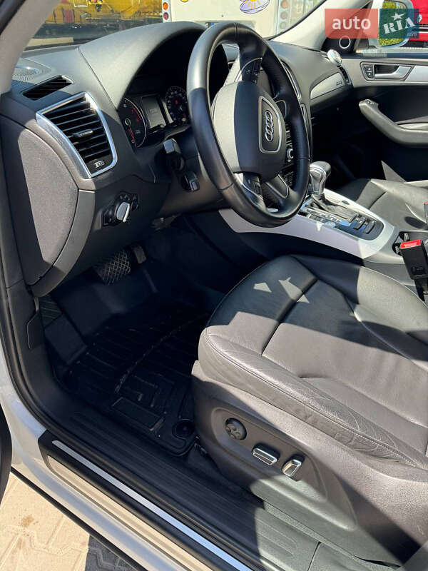 Внедорожник / Кроссовер Audi Q5 2013 в Житомире