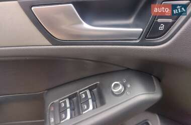 Позашляховик / Кросовер Audi Q5 2012 в 