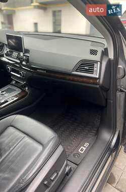 Внедорожник / Кроссовер Audi Q5 2018 в 