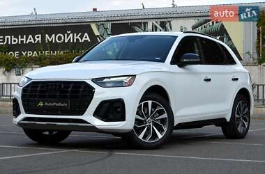 Позашляховик / Кросовер Audi Q5 2021 в Києві