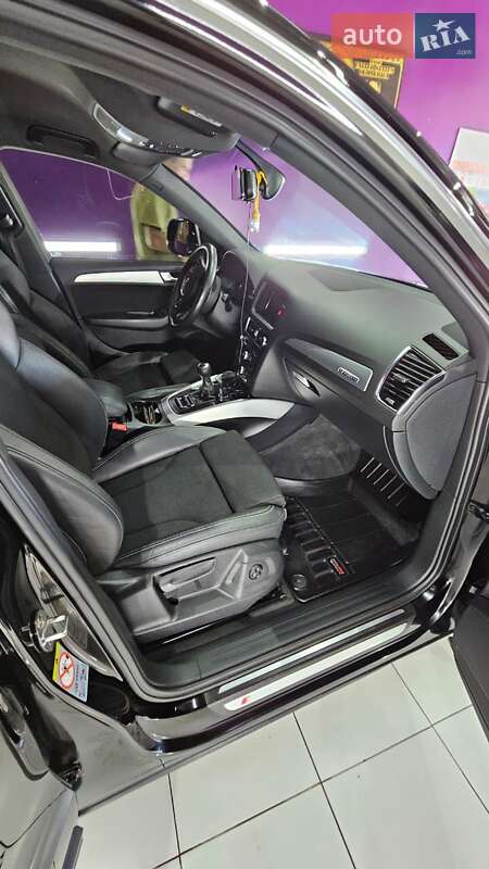 Позашляховик / Кросовер Audi Q5 2014 в Чернівцях