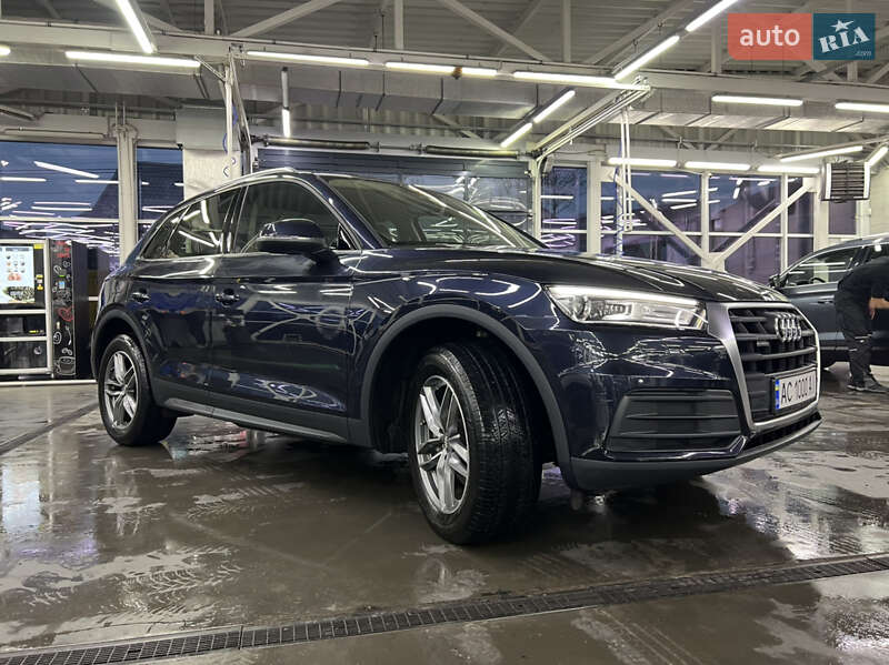 Внедорожник / Кроссовер Audi Q5 2018 в Луцке