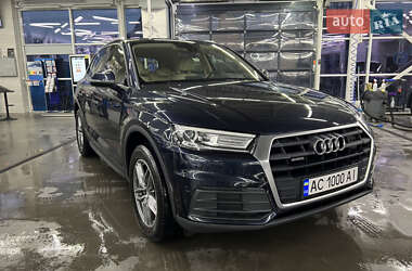 Внедорожник / Кроссовер Audi Q5 2018 в 