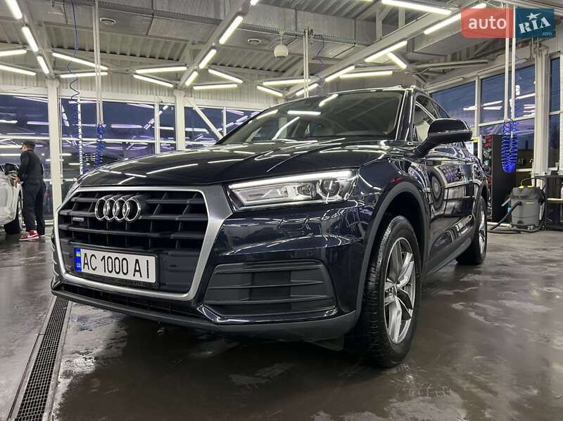 Внедорожник / Кроссовер Audi Q5 2018 в Луцке