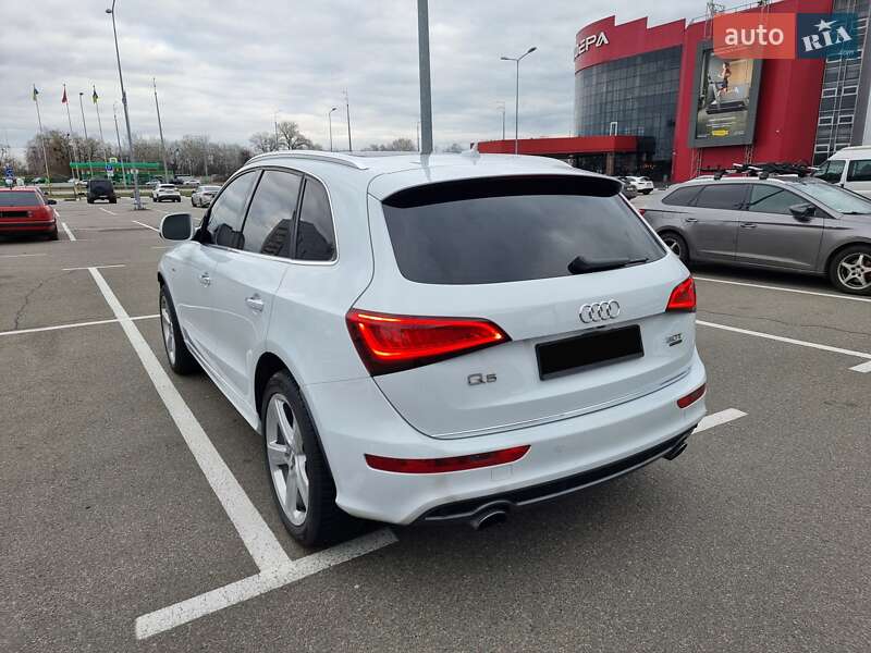 Внедорожник / Кроссовер Audi Q5 2015 в Киеве