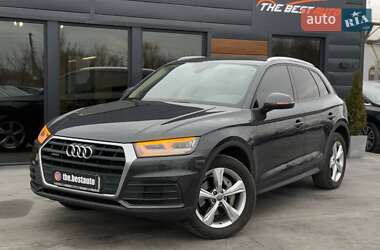 Внедорожник / Кроссовер Audi Q5 2018 в 