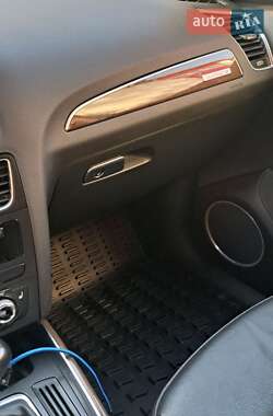 Внедорожник / Кроссовер Audi Q5 2015 в 
