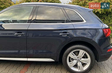 Внедорожник / Кроссовер Audi Q5 2019 в 