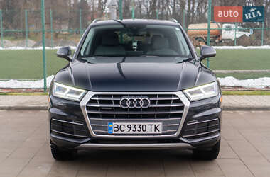 Внедорожник / Кроссовер Audi Q5 2018 в 