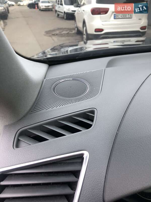 Внедорожник / Кроссовер Audi Q5 2014 в Шептицькому