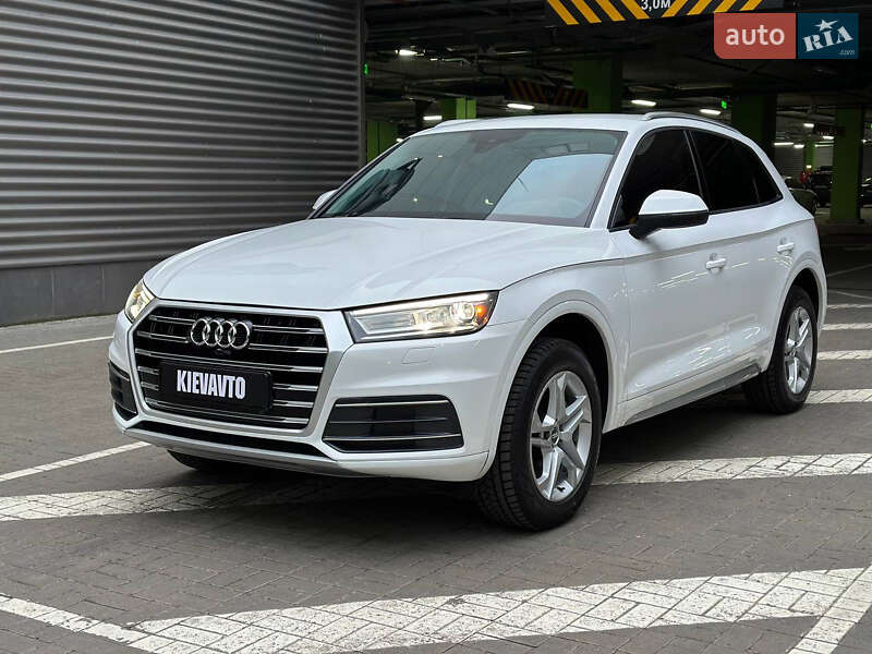 Внедорожник / Кроссовер Audi Q5 2017 в Киеве