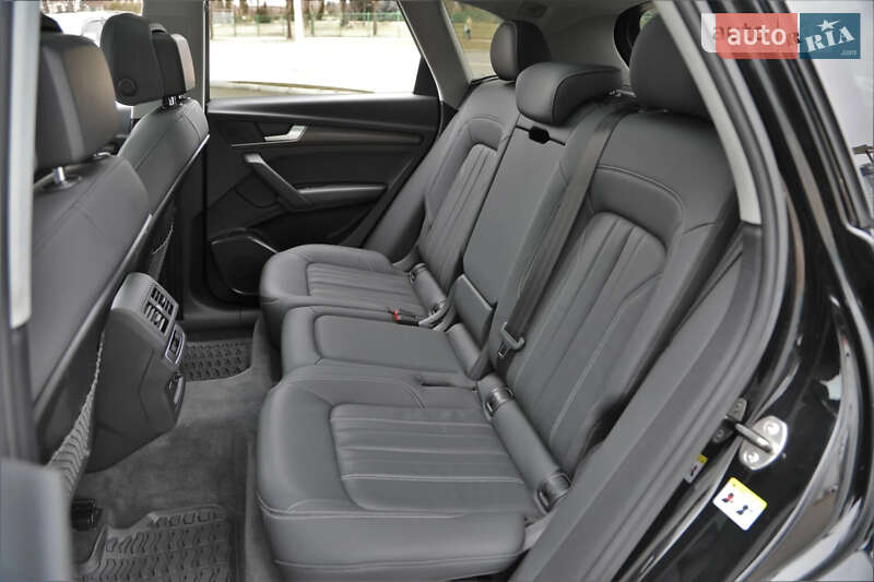 Позашляховик / Кросовер Audi Q5 2021 в Харкові