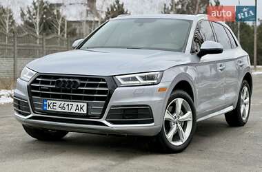 Позашляховик / Кросовер Audi Q5 2018 в 