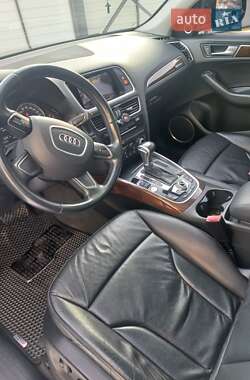 Позашляховик / Кросовер Audi Q5 2015 в 