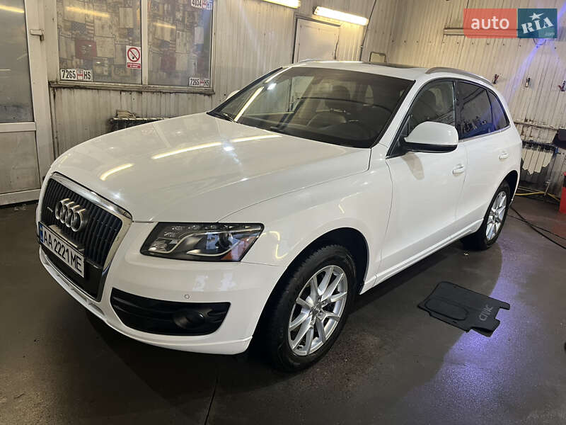 Позашляховик / Кросовер Audi Q5 2011 в Києві