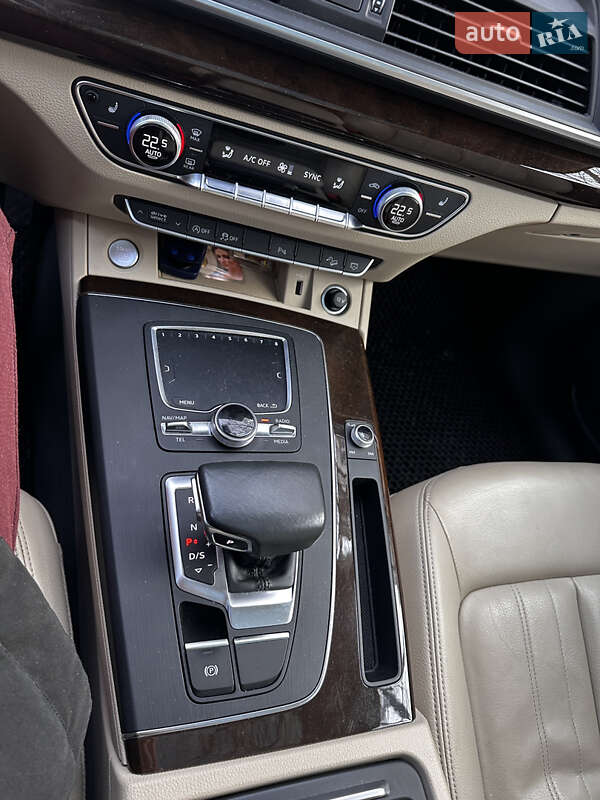 Внедорожник / Кроссовер Audi Q5 2018 в Львове