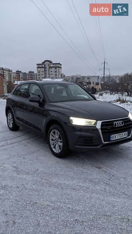 Внедорожник / Кроссовер Audi Q5 2019 в Хмельницком