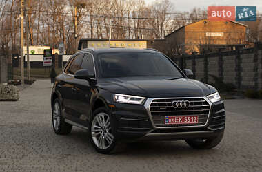 Внедорожник / Кроссовер Audi Q5 2018 в 