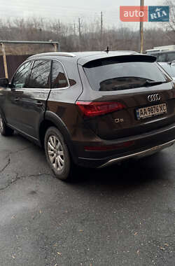 Внедорожник / Кроссовер Audi Q5 2011 в 