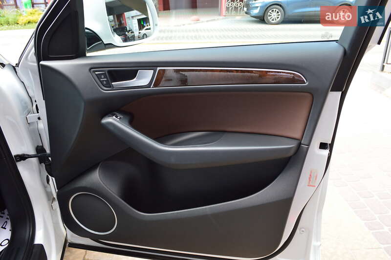 Позашляховик / Кросовер Audi Q5 2015 в Львові фото 41 Позашляховик / Кросовер Audi Q5 2015 в Львові