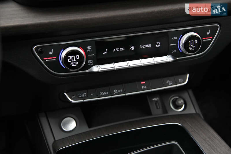 Позашляховик / Кросовер Audi Q5 2021 в Харкові