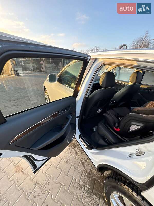 Внедорожник / Кроссовер Audi Q5 2016 в Львове