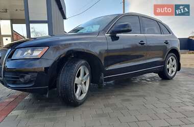 Позашляховик / Кросовер Audi Q5 2011 в Романіву