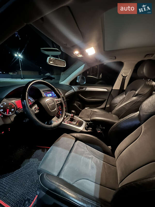 Позашляховик / Кросовер Audi Q5 2009 в Томашполі