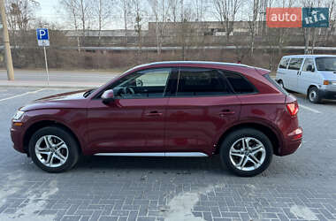 Внедорожник / Кроссовер Audi Q5 2017 в Луцке