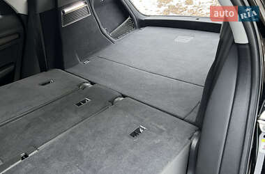 Позашляховик / Кросовер Audi Q5 2021 в 