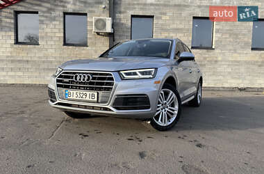 Внедорожник / Кроссовер Audi Q5 2017 в 