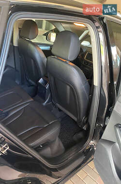 Внедорожник / Кроссовер Audi Q5 2011 в 