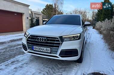 Позашляховик / Кросовер Audi Q5 2018 в Одесі