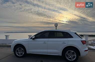 Позашляховик / Кросовер Audi Q5 2018 в Одесі