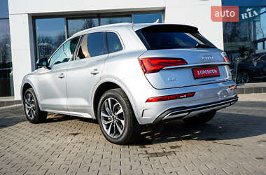 Позашляховик / Кросовер Audi Q5 2021 в Житомирі