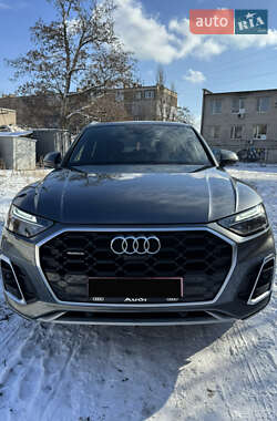 Внедорожник / Кроссовер Audi Q5 2022 в Новомосковске