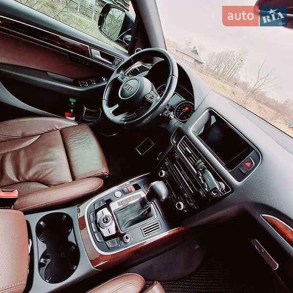 Позашляховик / Кросовер Audi Q5 2015 в Івано-Франківську