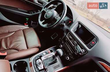Внедорожник / Кроссовер Audi Q5 2015 в 