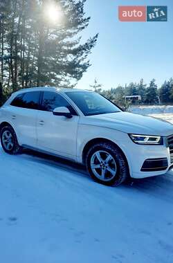 Внедорожник / Кроссовер Audi Q5 2017 в Полтаве