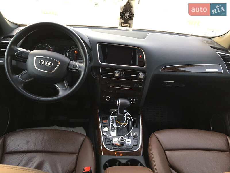 Внедорожник / Кроссовер Audi Q5 2015 в Львове